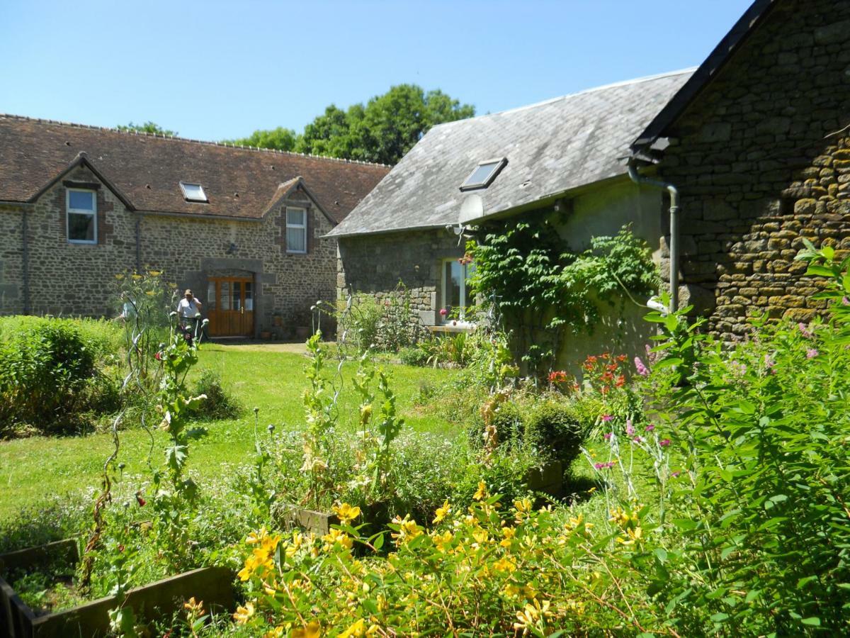 Saint-Sauveur-de-Carrouges Haras De La Croix D'Argent B&B 외부 사진
